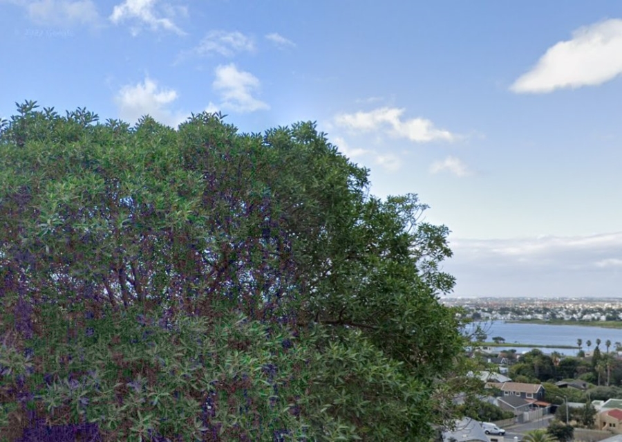  Bedroom Property for Sale in Lakeside Western Cape
